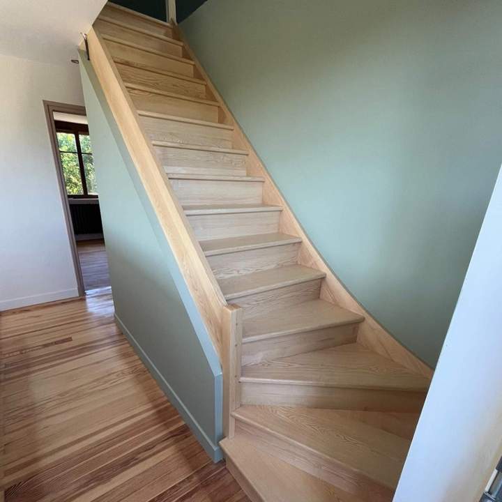 Fabrication et pose d’escalier bois Saint Flour